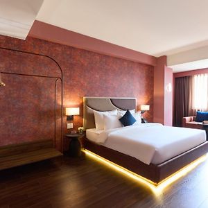 Kin Hotel Ly Tu Trong
